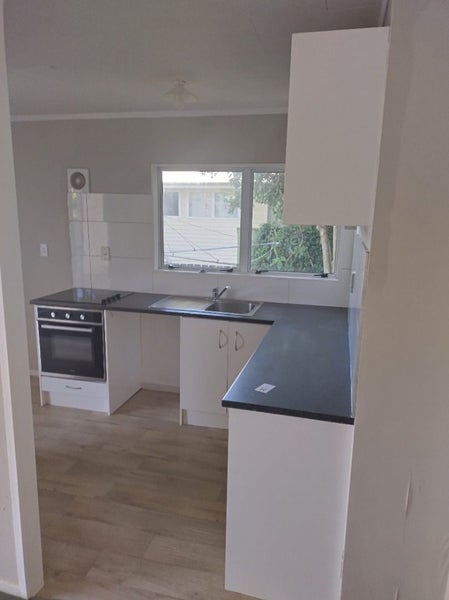 Manurewa, 5 bedrooms64680803622529111