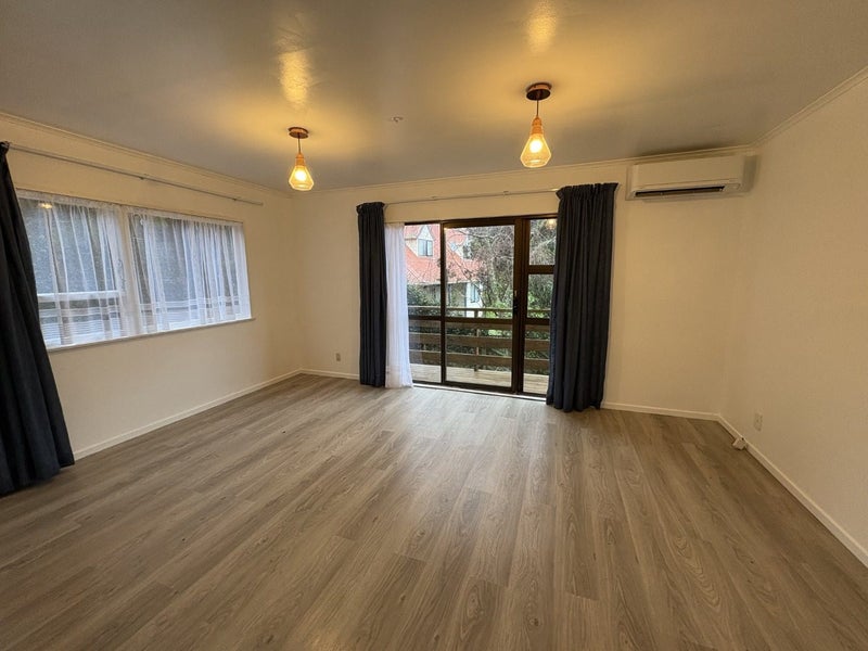 Newlands, 2 bedrooms64680891312898113