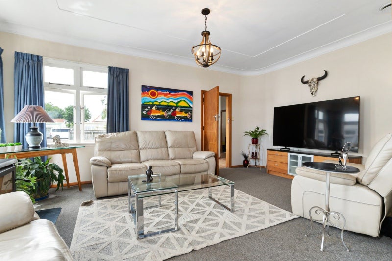 1950s Charm with a Modern Heart64681004388994114