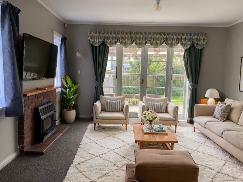 Lower Hutt, 3 bedrooms64681004372099111