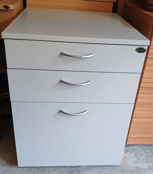 Mobile office/filing cabinet Carousel 1