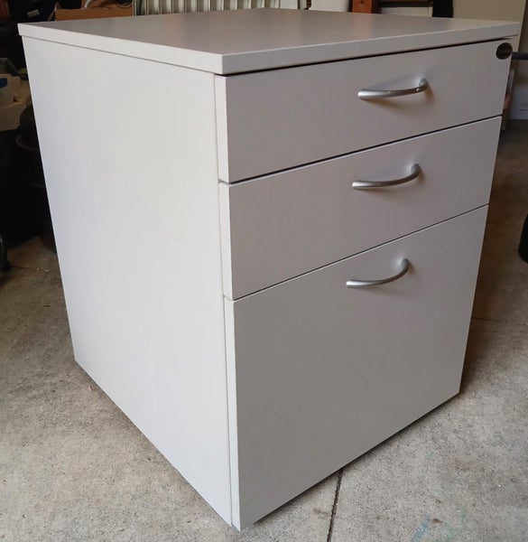 Mobile office/filing cabinet Carousel 2