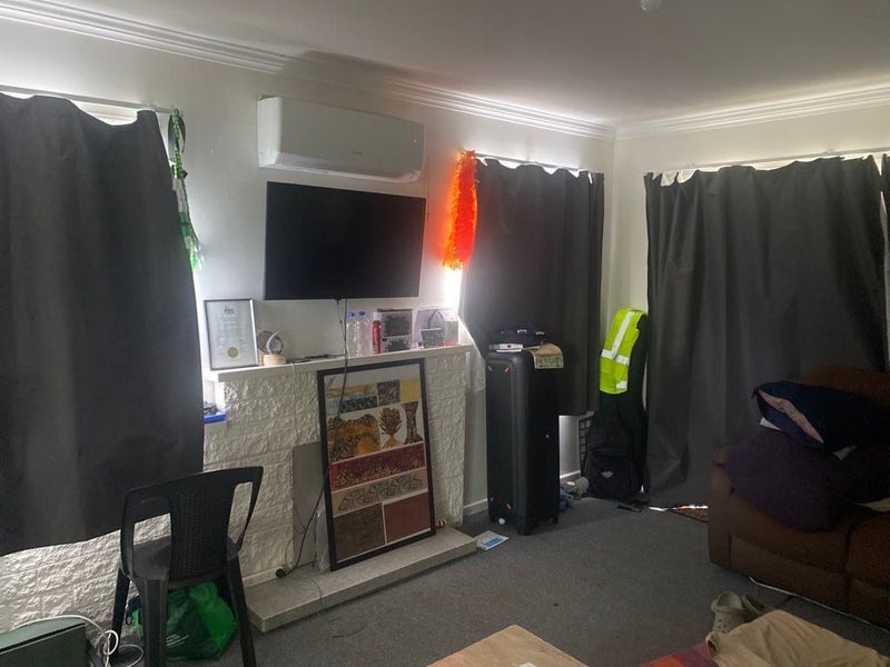 Manurewa, 3 bedrooms64681292375426113