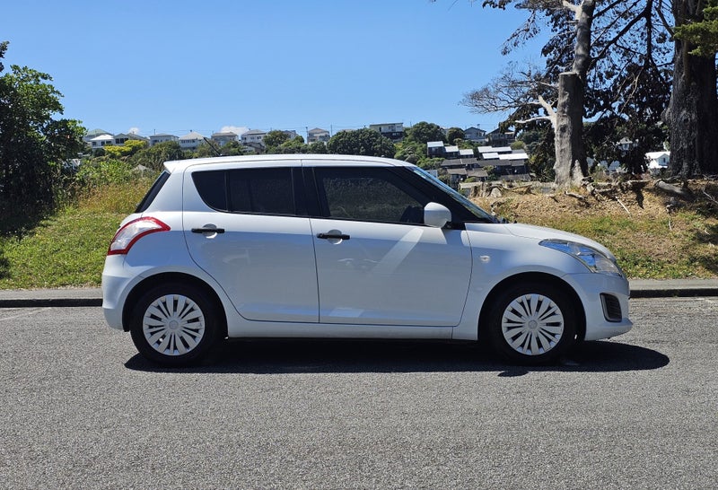2014 Suzuki Swift GLB 1.4L Petrol **Manual**64681381235073112