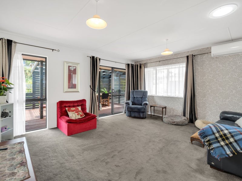 Effortless Living in a Charming Package64681381314690114