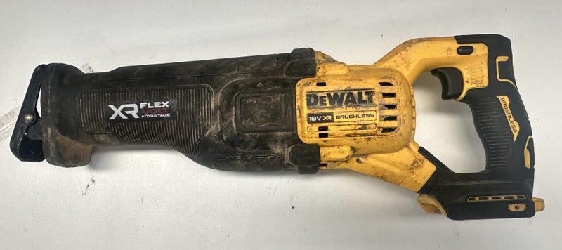 DeWalt - DCS386 - Cordless Reciprocating Saw - $1 Reserve - (14/H) Carousel 1