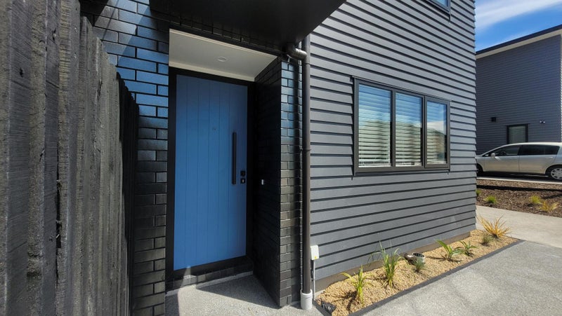 Whitby, 3 bedrooms64681583454083112