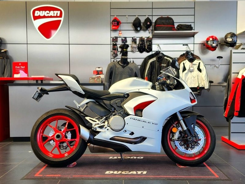 2022 Ducati Panigale V264681583392897110