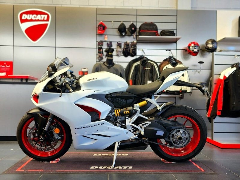 2022 Ducati Panigale V264681583392897113