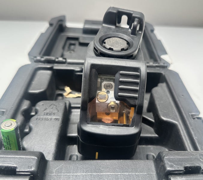 DeWalt - DW088 - LaserChalkLine - $1 Reserve - (14/H) Carousel 2