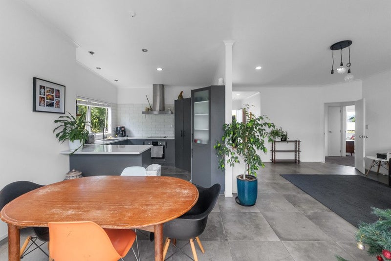 Beach Living - Surf, Stay, and Reap the Rewards!64681696292225113