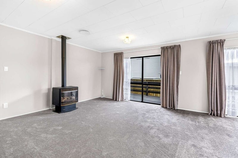 Owhata, 3 bedrooms64681696323713113