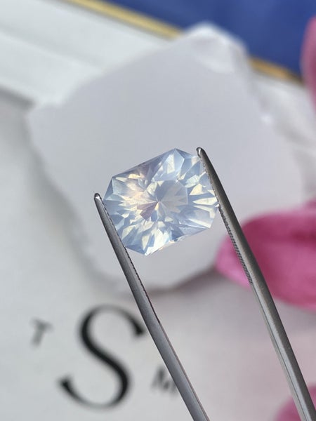 $1RES ~ $1080 Retail * 10.41ct Milky Quartz Carousel 1