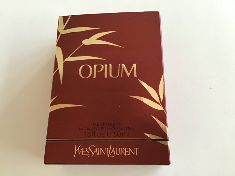 YVES SAINT LAURENT OPIUM EAU DE TOILETTE 50 ml Carousel 2