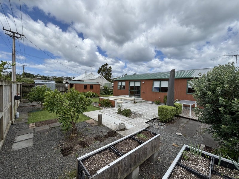 Manly, 3 bedrooms64681886122115110