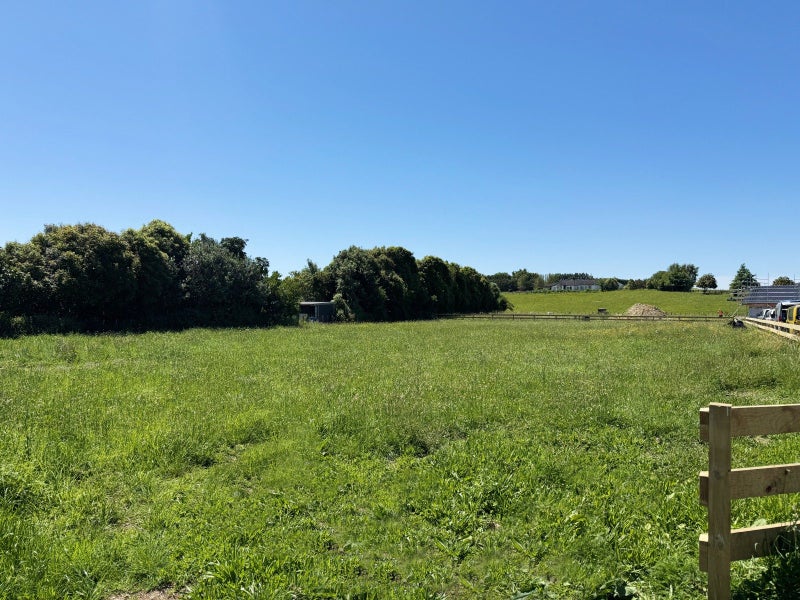 The perfect small lifestyle section64681886221186110