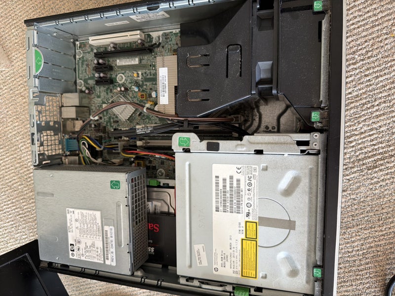 Monitors and CPU & Keyboard Carousel 1