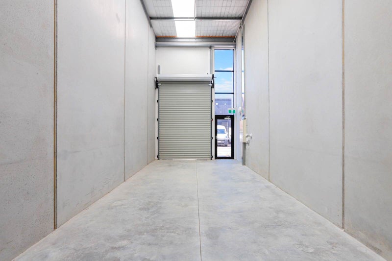 Brand New 47m² Multi-Use Unit With One Carpark!64682296265474112