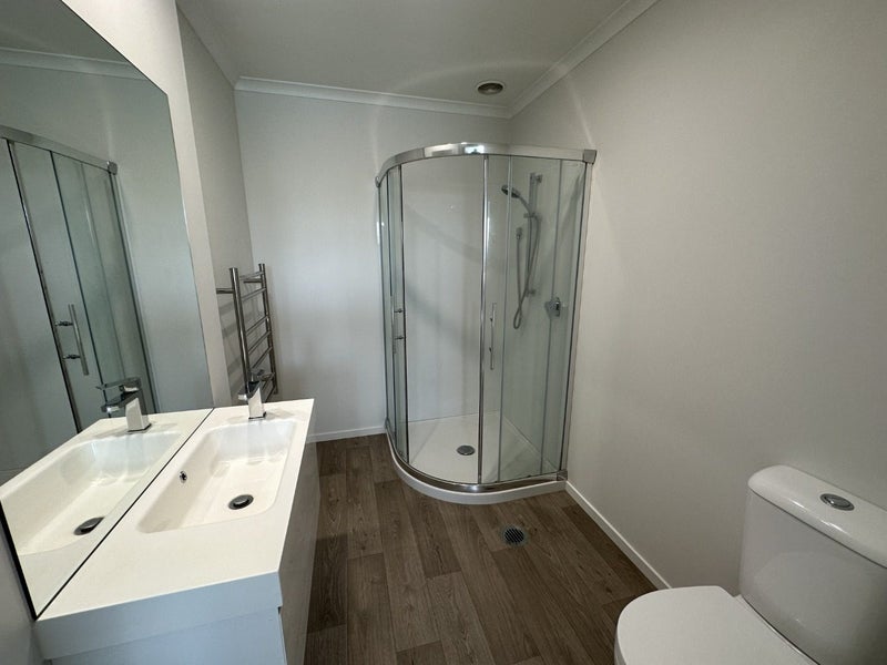 Hamilton East, 3 bedrooms64682296383745113