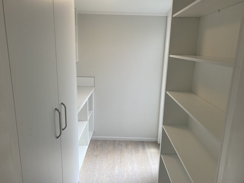 Hillcrest, 3 bedrooms64682385739522113