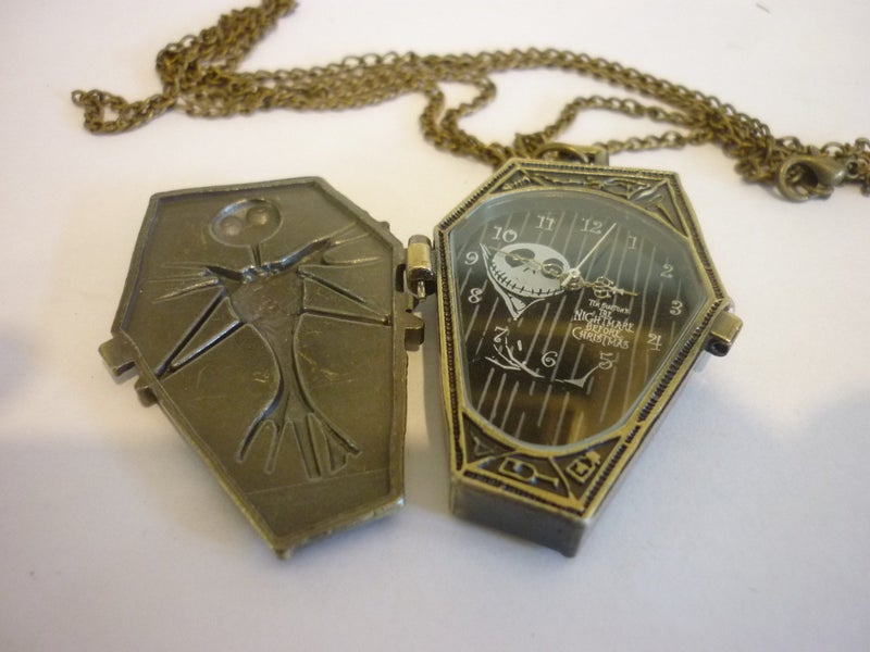 NOVELTY COFFIN WATCH. QUARTZ Carousel 1