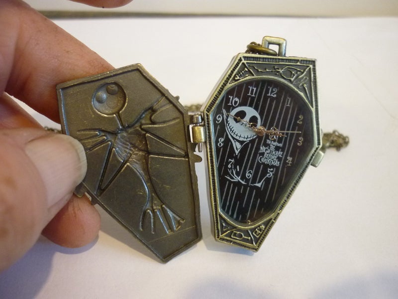 NOVELTY COFFIN WATCH. QUARTZ Carousel 2