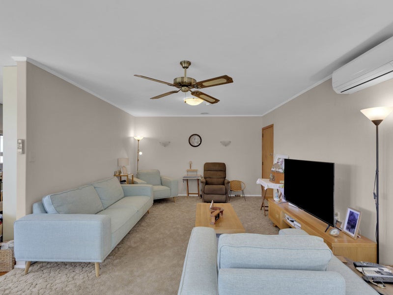 Moving On! Must be Sold!64682788000770114