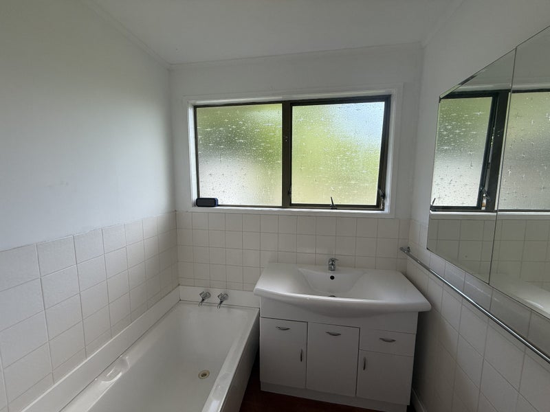 Opaheke, 3 bedrooms64682878270466113