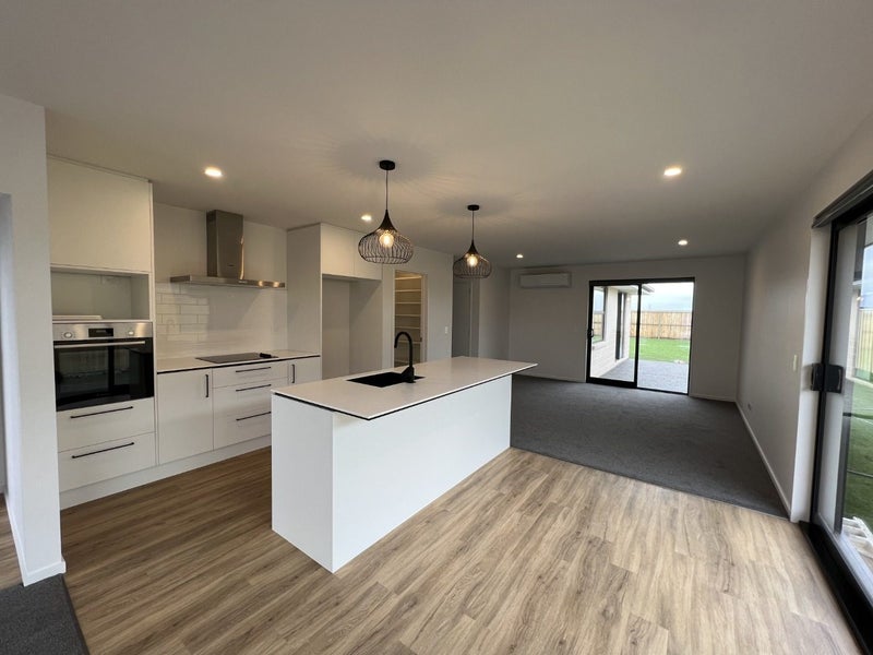 Rolleston, 4 bedrooms64682982554241112