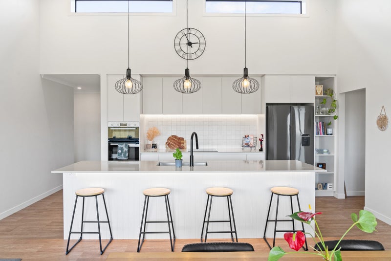 Modern Luxury. Big Section. Simply 'Wow.'64683084420481112