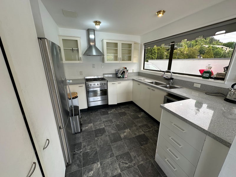 Queenstown East, 3 bedrooms64683084542722114