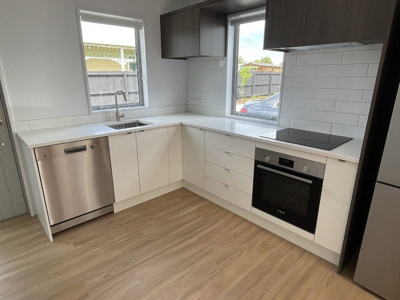 Waltham, 2 bedrooms64683175537282111