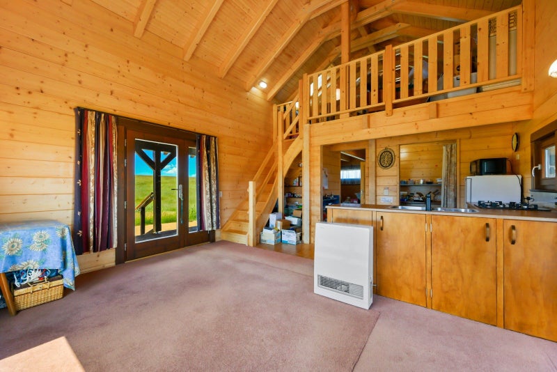 Modern Off-Grid Living on 8.04 Hectares64683188565506114