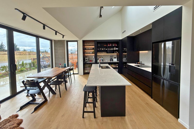 Albert Town, 4 bedrooms64683381058435111