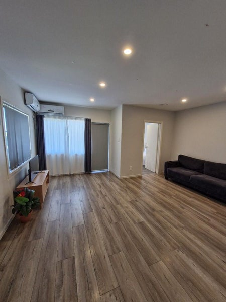 Victoria, 3 bedrooms64683381092738111