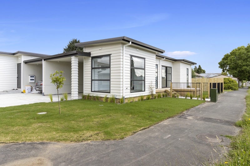 Fairfield, 2 bedrooms64683573114369111