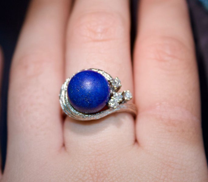 14ct White Gold Lapis Lazuli & Diamond Ring Carousel 2