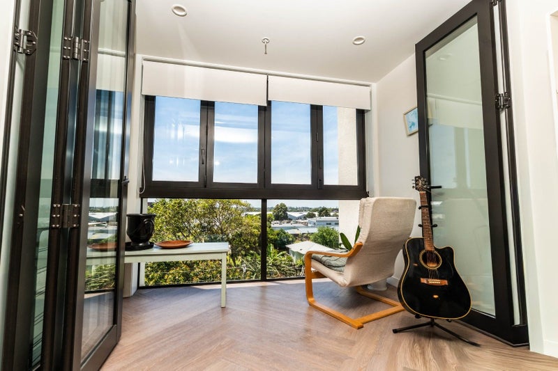 Panmure, 2 bedrooms64683777852419111