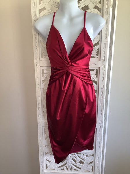 Blossom 6 red dress, front bust crossover with cross waistband, tulip bottom Carousel 1