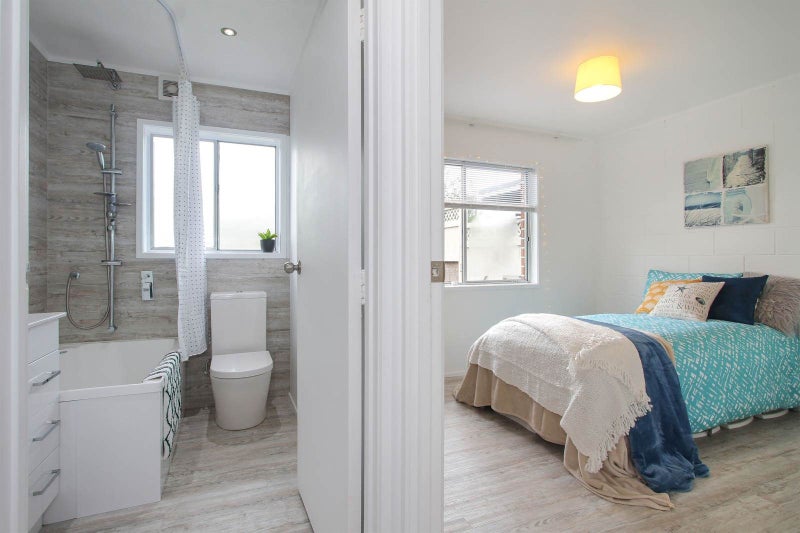 Birkdale, 2 bedrooms64684280024065113