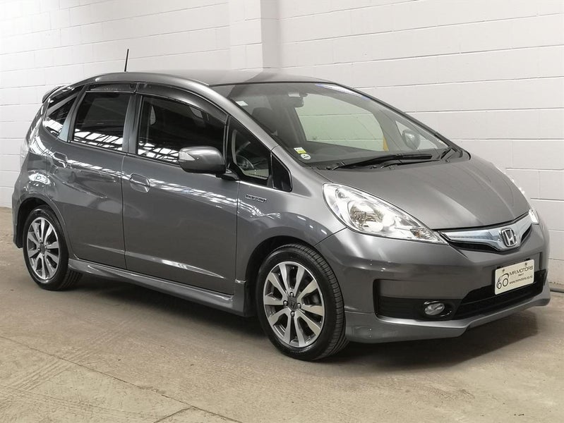 2012 Honda Fit Hybrid, RS, Camchain, Nice n tidy64684472970369110