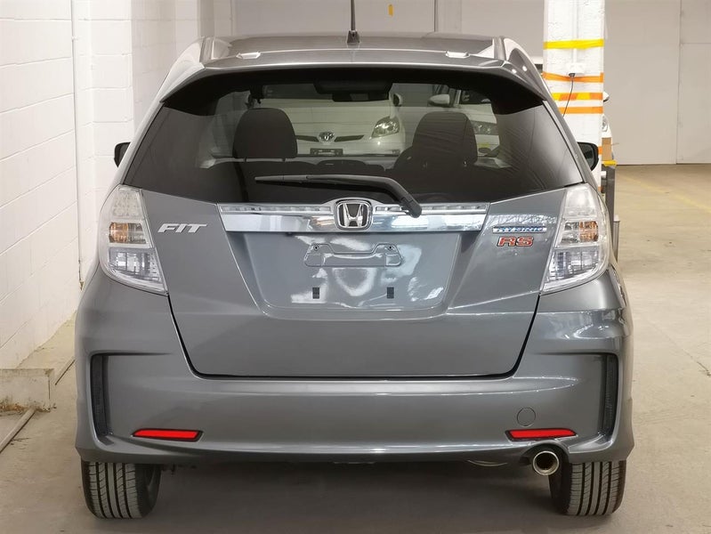 2012 Honda Fit Hybrid, RS, Camchain, Nice n tidy64684472970369114