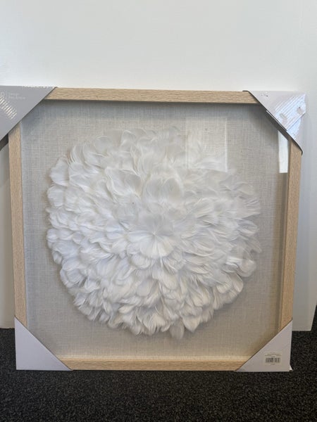 Wall Art Design Republique White Flower Carousel 1