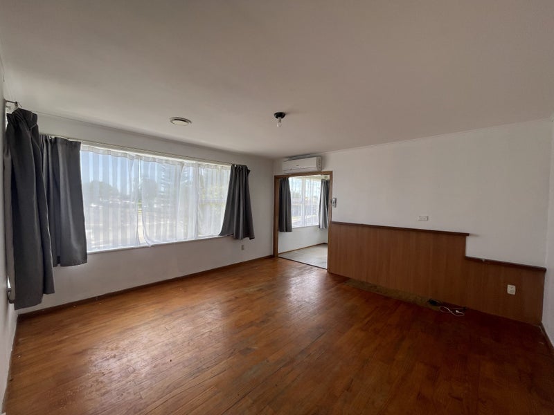 Papakura, 2 bedrooms64684575901569111