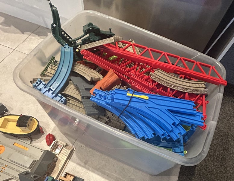 Thomas the Tank Engine multiple trains64684754320001112