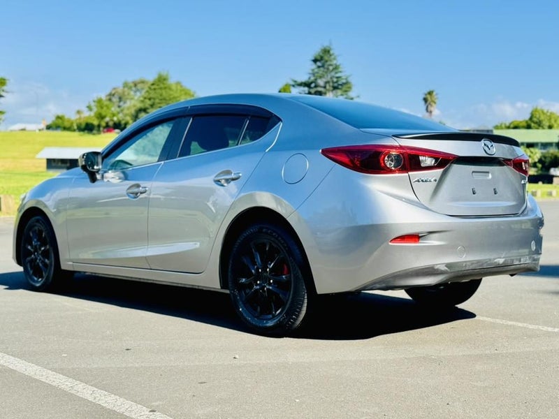 2014 Mazda Axela HYBRID !! SUPER LOW KM`S !!64685561803138111