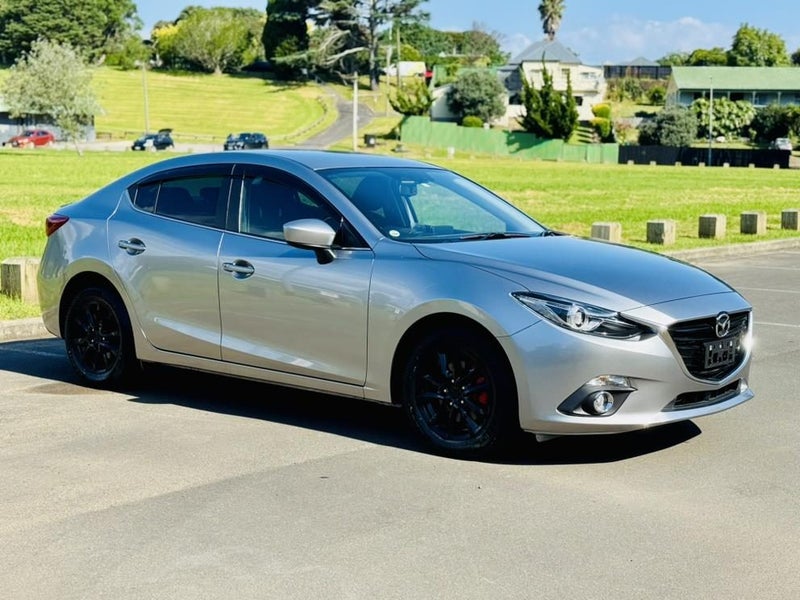 2014 Mazda Axela HYBRID !! SUPER LOW KM`S !!64685561803138112