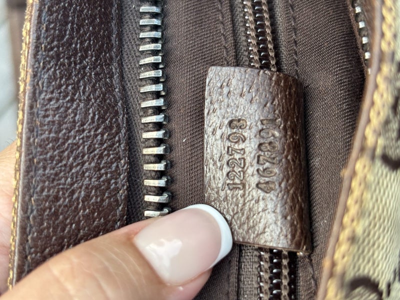 Gucci GG Canvas Messenger64686493469059114