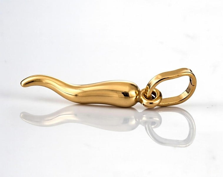 Small Italian 18K 18ct Solid Yellow Gold CORNICELLO * HORN Luck Charm or Pendant Carousel 1