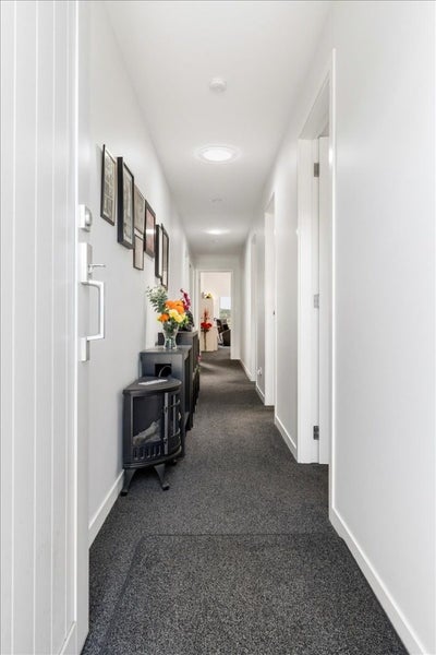 Pyes Pa, 3 bedrooms64690479616898112